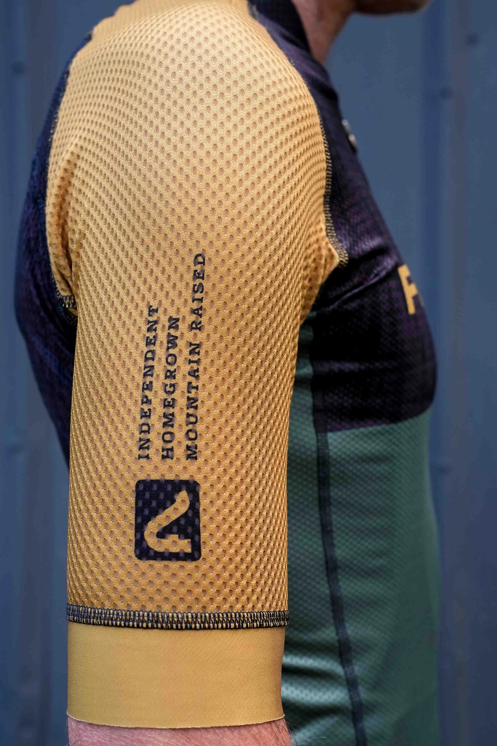 2024 Men's Gravel Jersey - Image 3